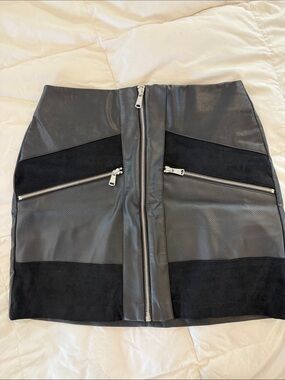 Bar III Black Mixed-Material Mini Skirt with Silver Zipper